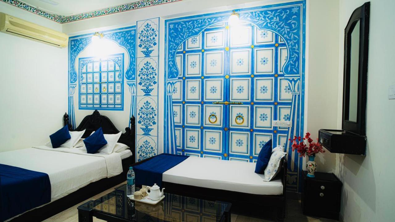 Hotel Lake Paradise Udaipur Bagian luar foto