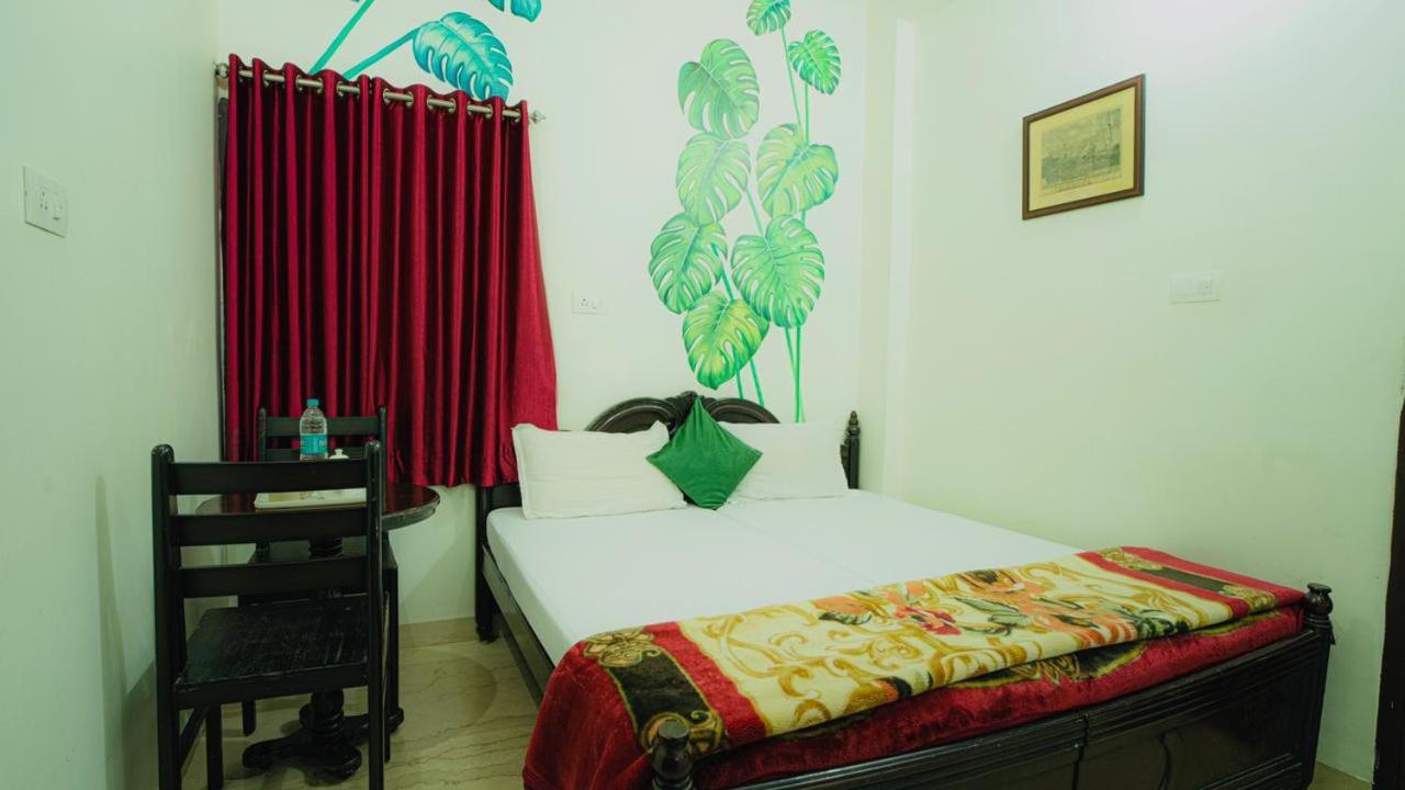 Hotel Lake Paradise Udaipur Bagian luar foto