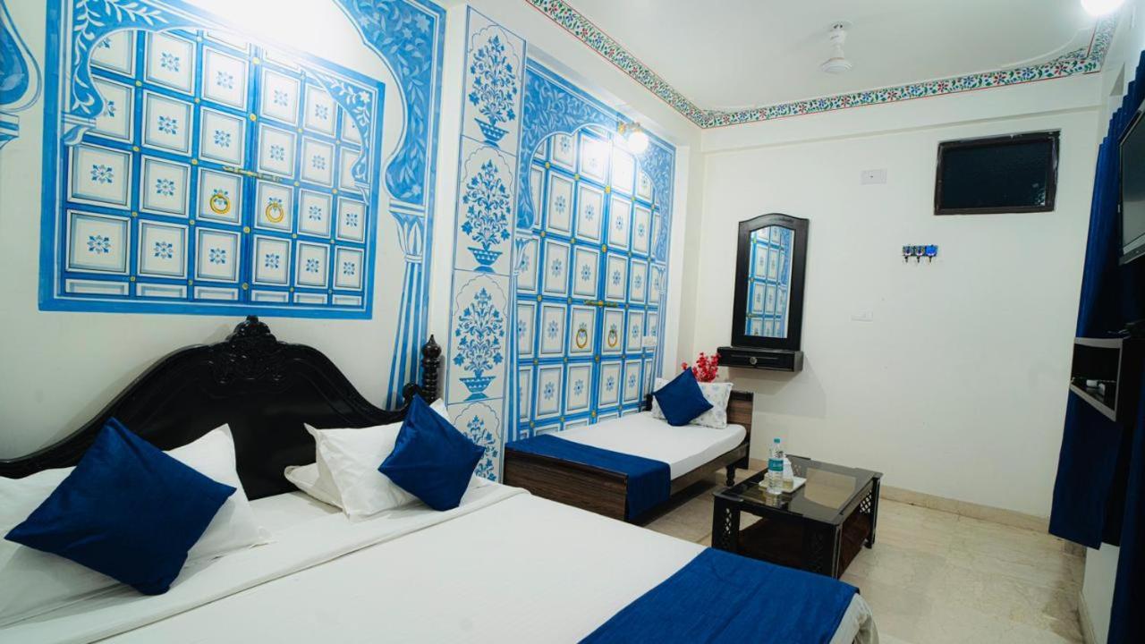 Hotel Lake Paradise Udaipur Bagian luar foto