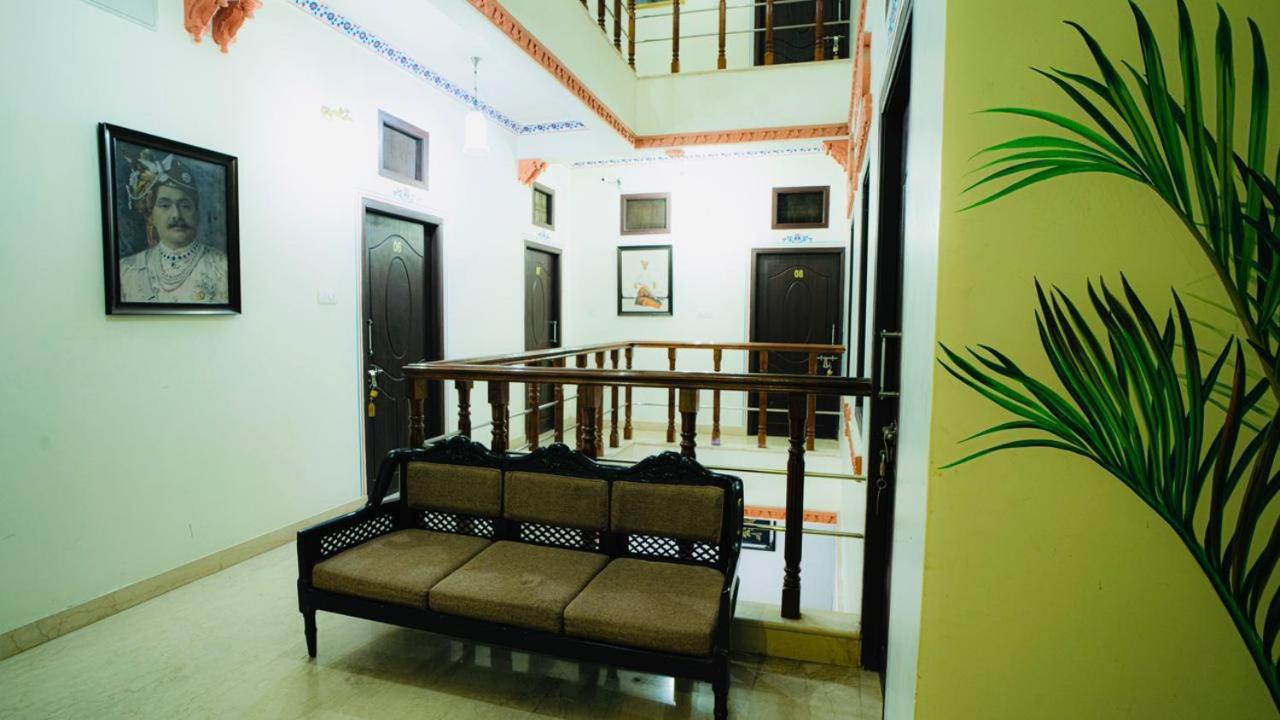Hotel Lake Paradise Udaipur Bagian luar foto