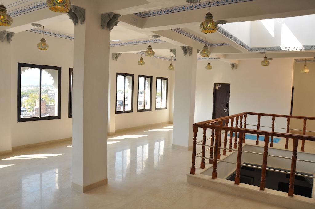 Hotel Lake Paradise Udaipur Ruang foto