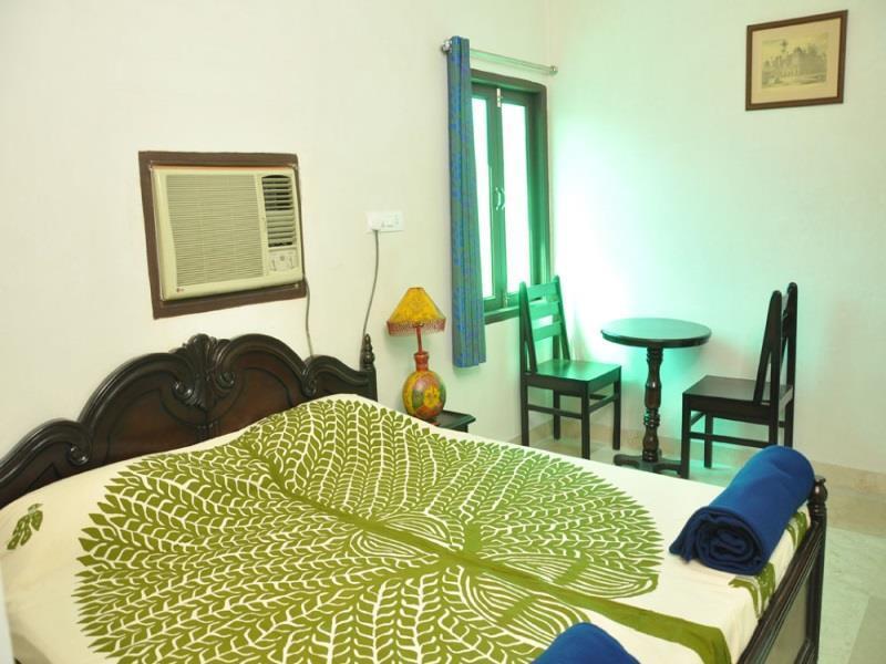 Hotel Lake Paradise Udaipur Bagian luar foto