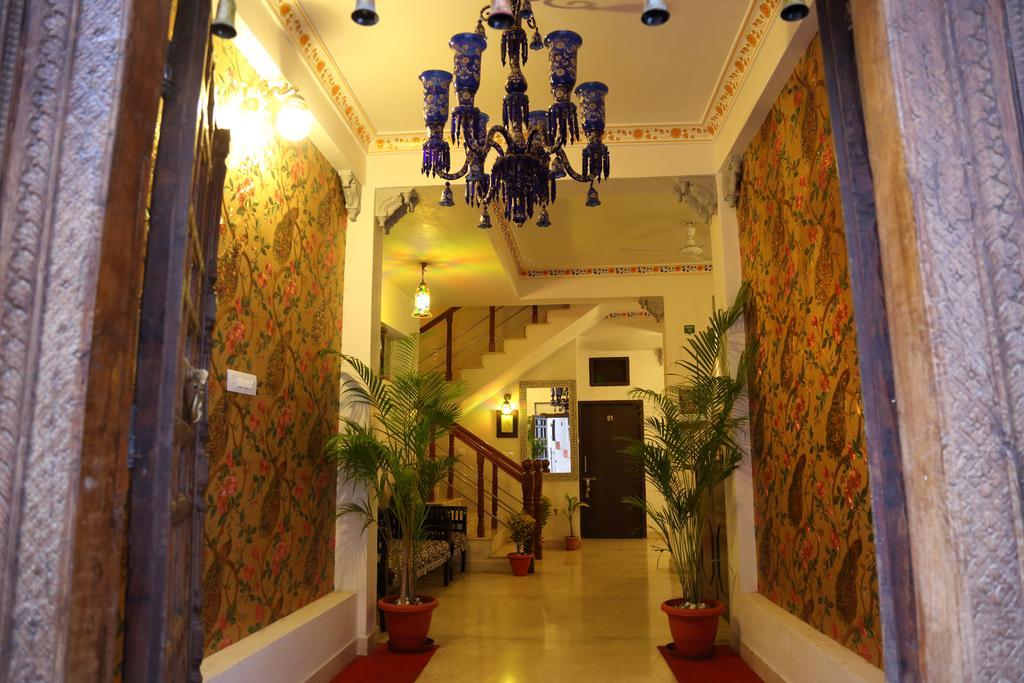 Hotel Lake Paradise Udaipur Bagian luar foto
